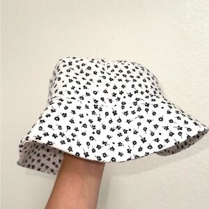 Urban Outfitters Bucket Hat